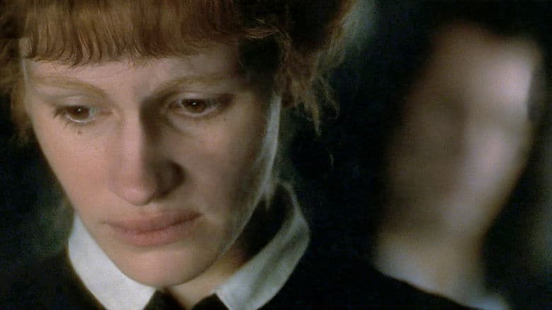 Mary Reilly backdrop 7